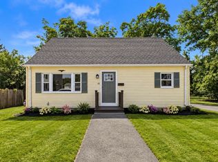 22 Myrtle Ave, Acushnet, MA 02743
