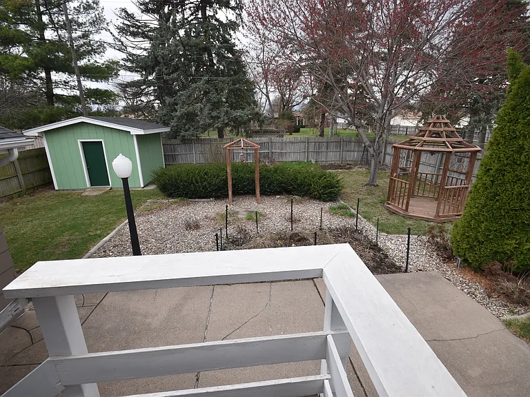 749 N Christy St — Photo 16