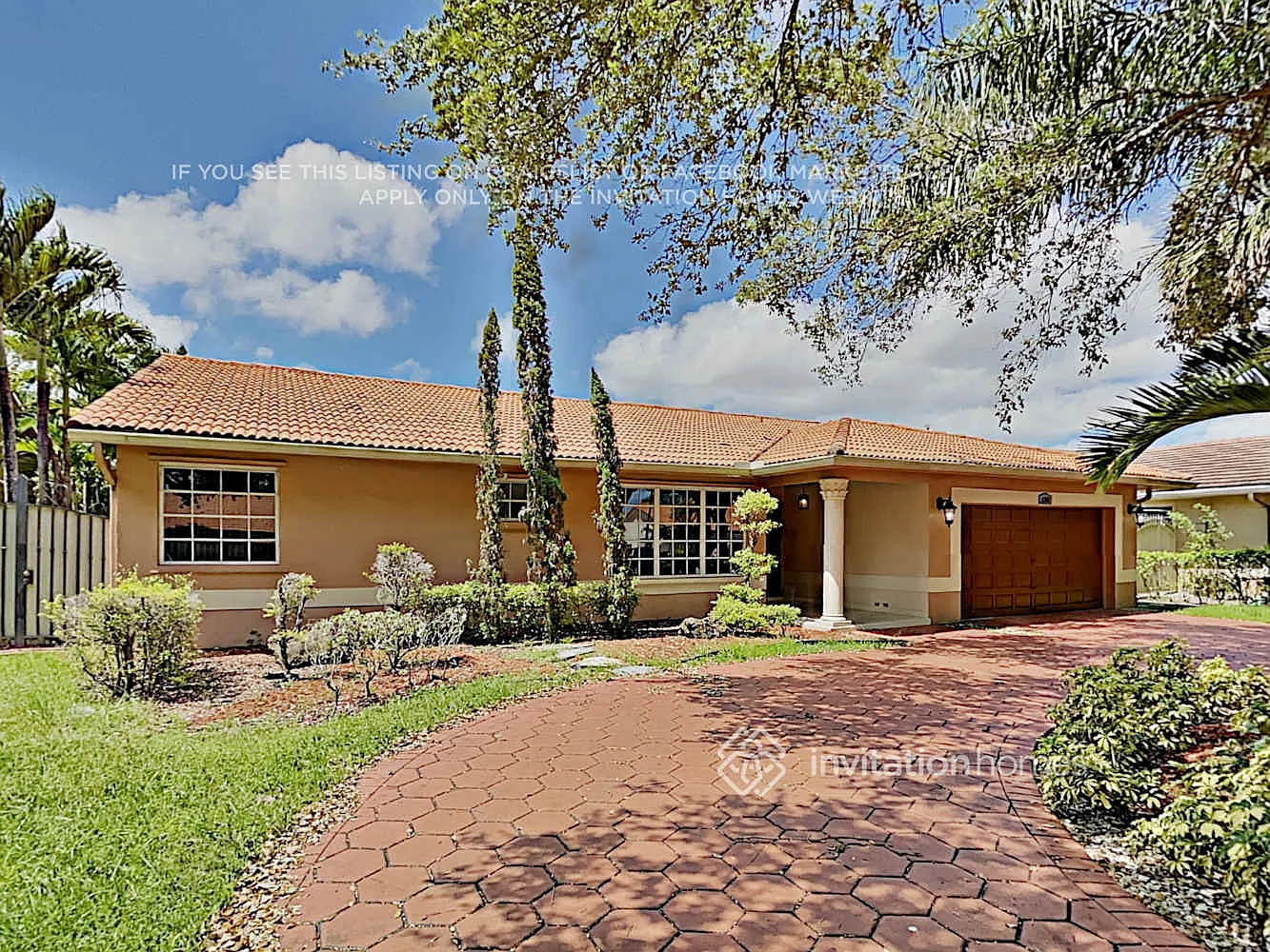 8361 NW 166th Ter Miami Lakes, FL 33016 — Photo 2