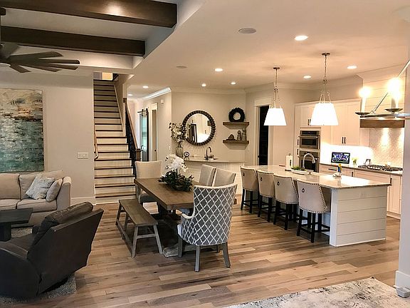 2nd image of 1705 Noah Ln