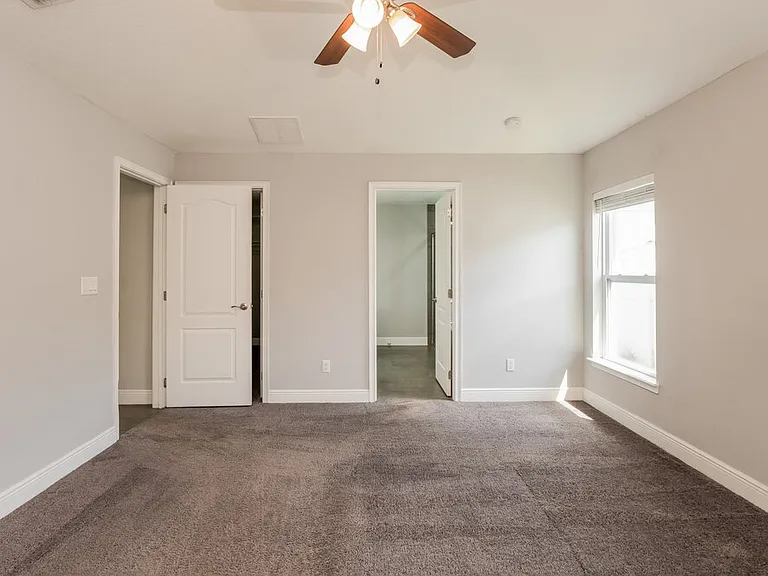 433 Bloomfield Dr — Photo 8