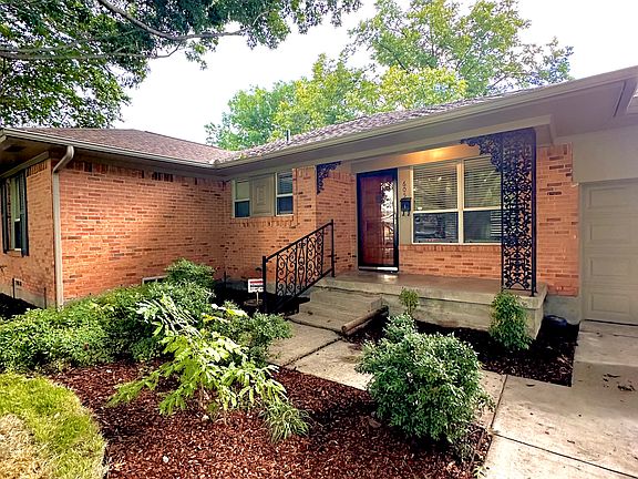 3rd image of 605 Lockwood Dr
