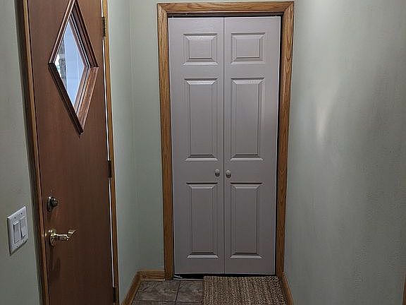 4th image of 313 Rockland Ave