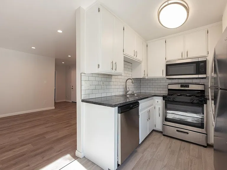 14417 Tiara St #103 — Photo 1