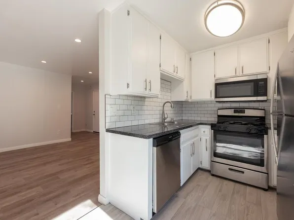 14417 Tiara St APT 103, Sherman Oaks, CA 91401