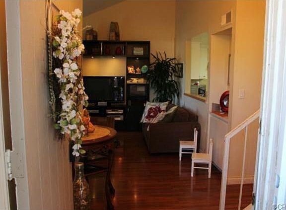 Front Door Entrance off of Magnolia (into living room, stair cas