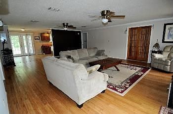 1st image of 4073 Country Meadows Dr