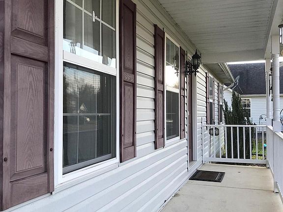 3rd image of 35423 Golf Course Dr