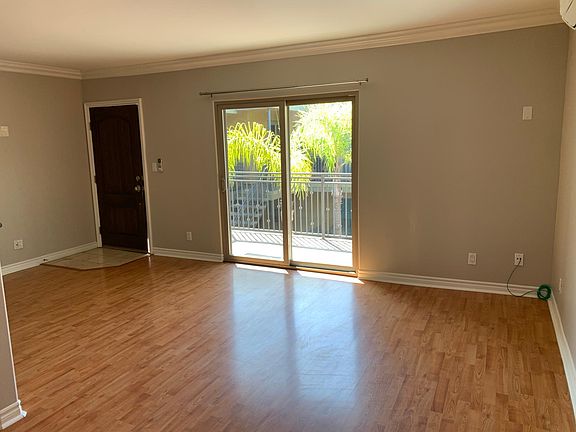 5th image of 4548 Hawley Blvd Unit 14