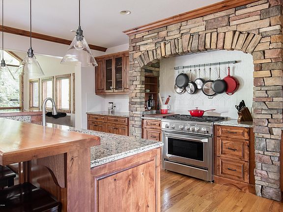 3rd image of 1294 Melody Creek Ln