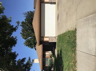 820 Mercy Ave, Modesto, CA 95358