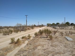 Paramount Rd, Phelan, CA 92371