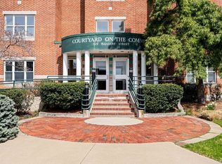 10 Pleasant St APT 101, Lynn, MA 01902