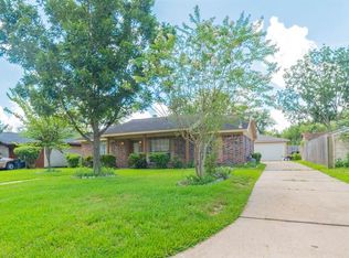 358 Coach Lamp Ln, Houston, TX 77060