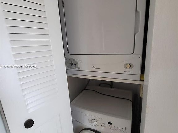 2nd image of 1950 W 54th St APT 415