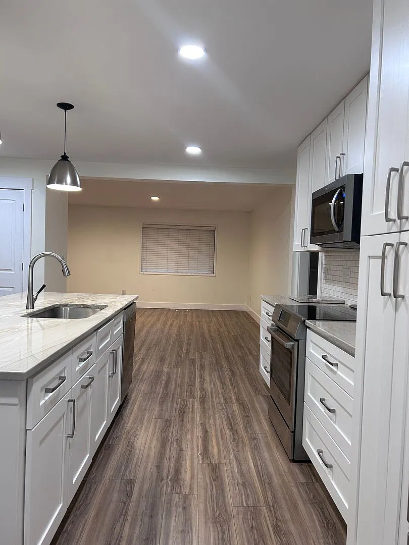 Southhill Duplex — Photo 4