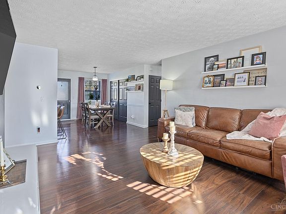 5th image of 5205 Woodtop Dr