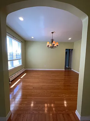 Rented by DeSimone Real Estate | media 3