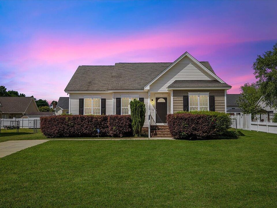 1st image of 11438 Village Square Dr