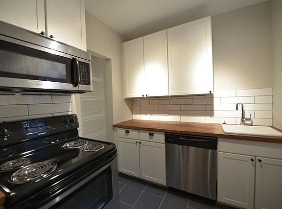 3rd image of 2814 S Compton Ave