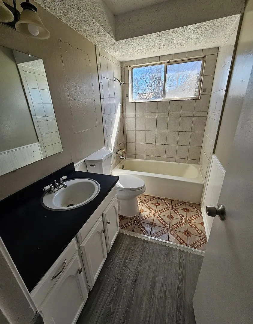 Charming 4-Bedroom Home Available in OKC! — Photo 2