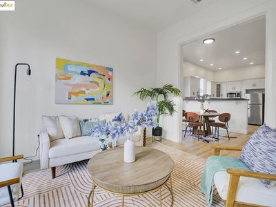 1018 Pine St, Oakland, CA, 94607