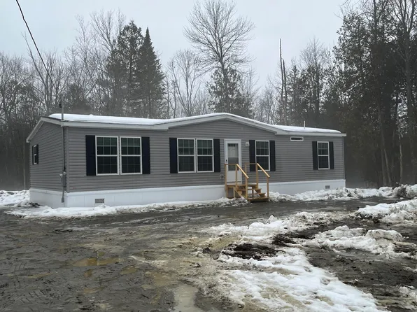136 Gogan Road, Benton, ME 04901