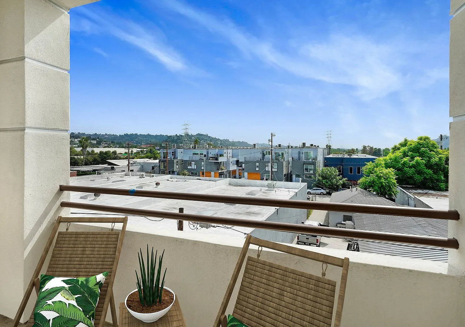 JB Center Apartments — Photo 4