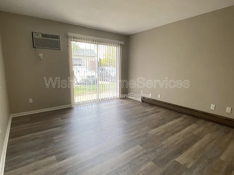 217 Charleston Blvd #1 — Photo 4