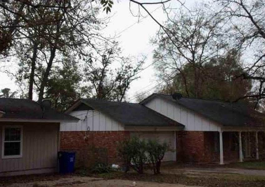 2nd image of 207 E Homewood Dr