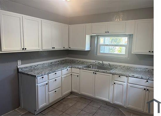 2nd image of 646 NW 10th Ter