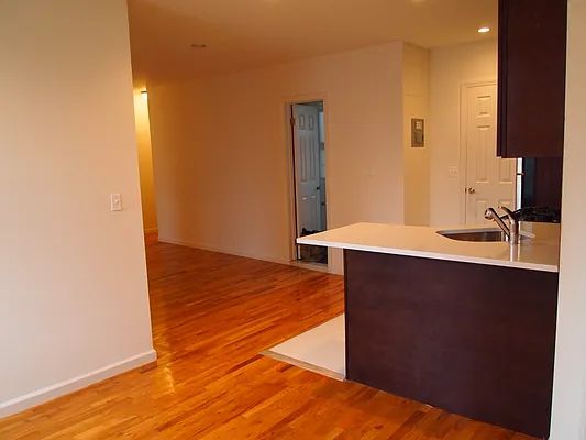 Rented by Bohemia Realty Group | media 36