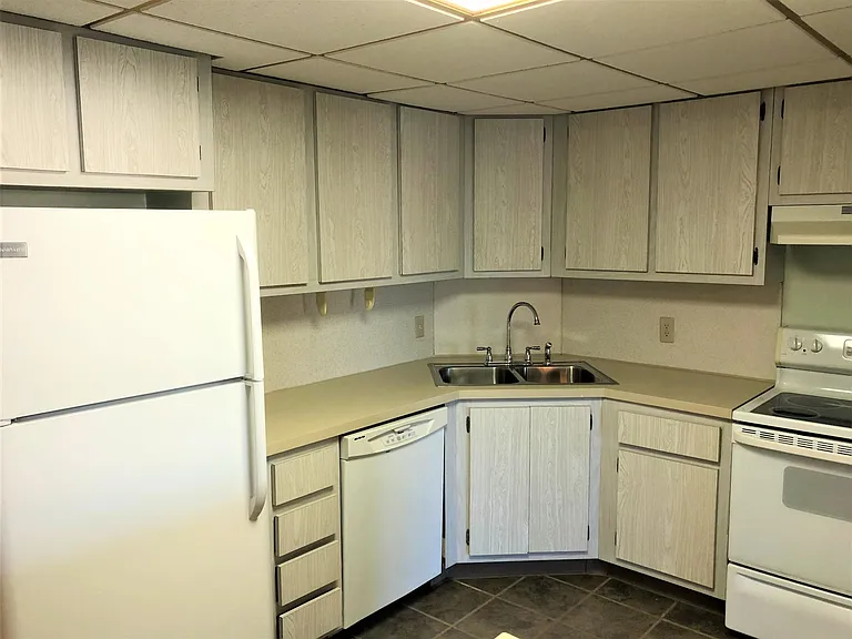 207 Aspen Cir #207 — Photo 17