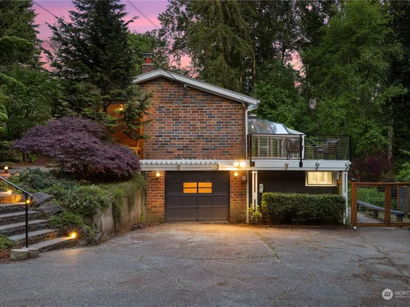 1515 NE 105th Street, Seattle, WA 98125