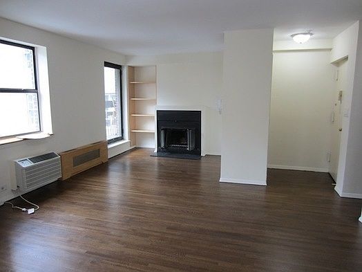 2nd image of 459 Park Ave