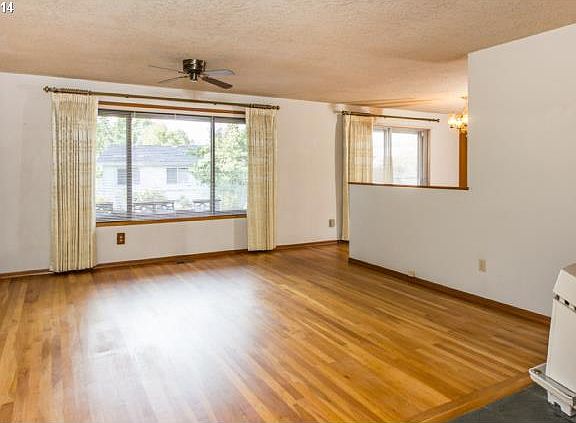 5th image of 6668 SE Pinecreek Way