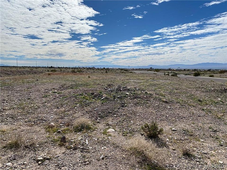 2nd image of 2384 Lupine Trl