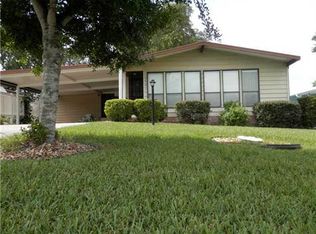 526 Rainbow Blvd, Lady Lake, FL 32159