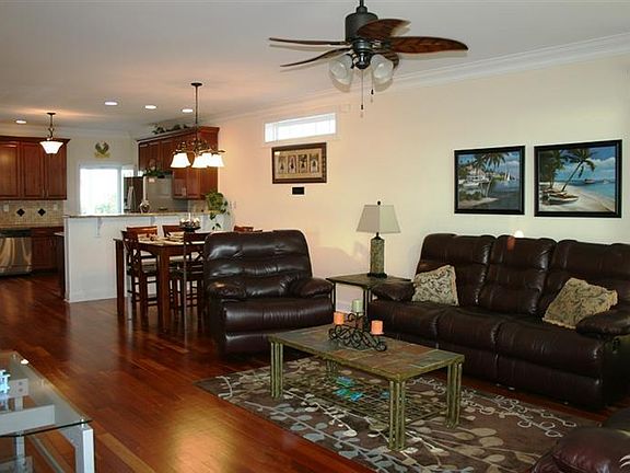 4th image of 120 W Beach Dr