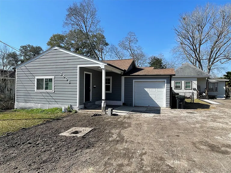 2508 S Texas Ave — Photo 1