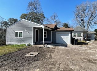 2508 S Texas Ave, Pearland, TX 77581