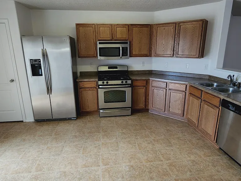 1008 Saw Mill Rd NE — Photo 10