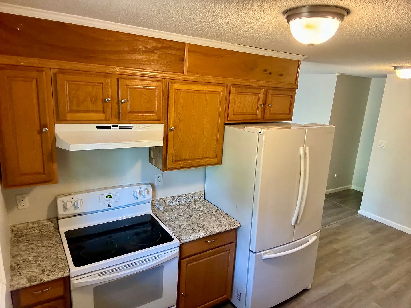 3 Bedroom, 2 Bath in Jack Britt School District — Photo 2