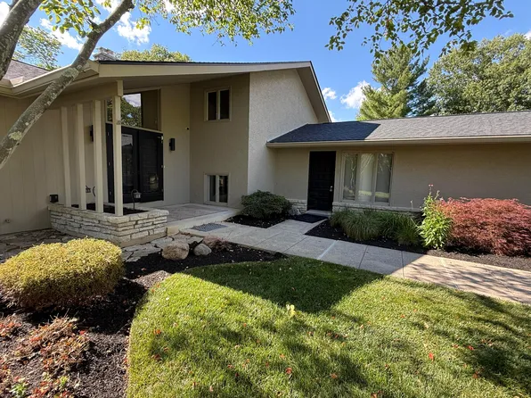 4499 Summit Ridge Dr, Columbus, OH 43220
