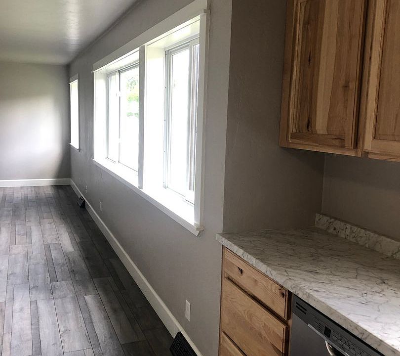 1st image of 515 Hazel St APT 2