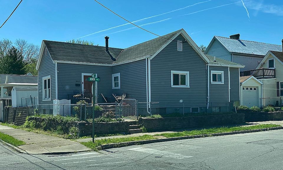 1st image of 902 Vine St