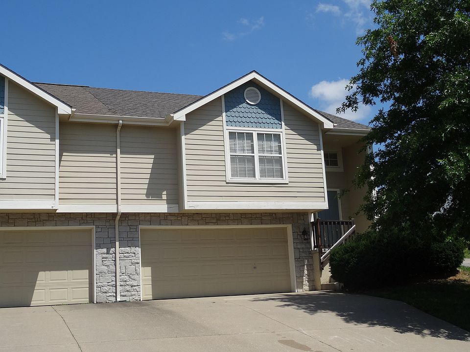 Front (corner location)
