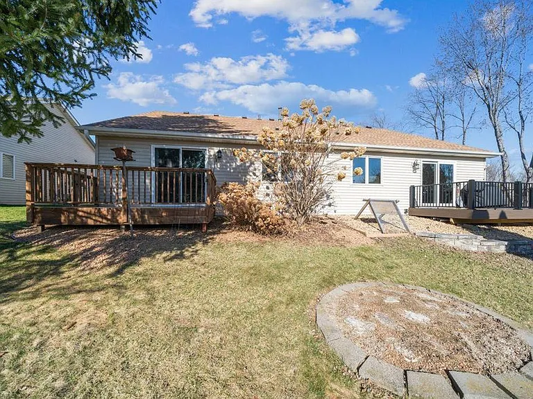 1913 Eastridge Ct — Photo 16