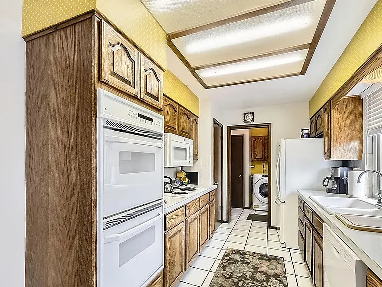 3045 McIntosh Dr — Photo 8