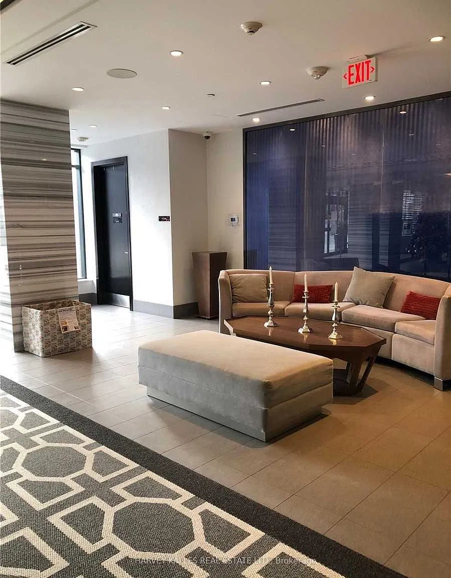 2 bed, $2,800 — Photo 1